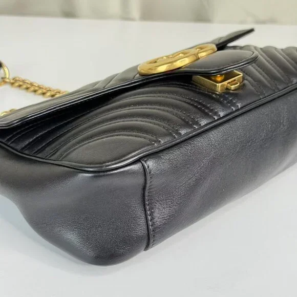 Gucci Black Leather Medium Marmont Shoulder Bag with Gold Hardware - Picture 6 of 9